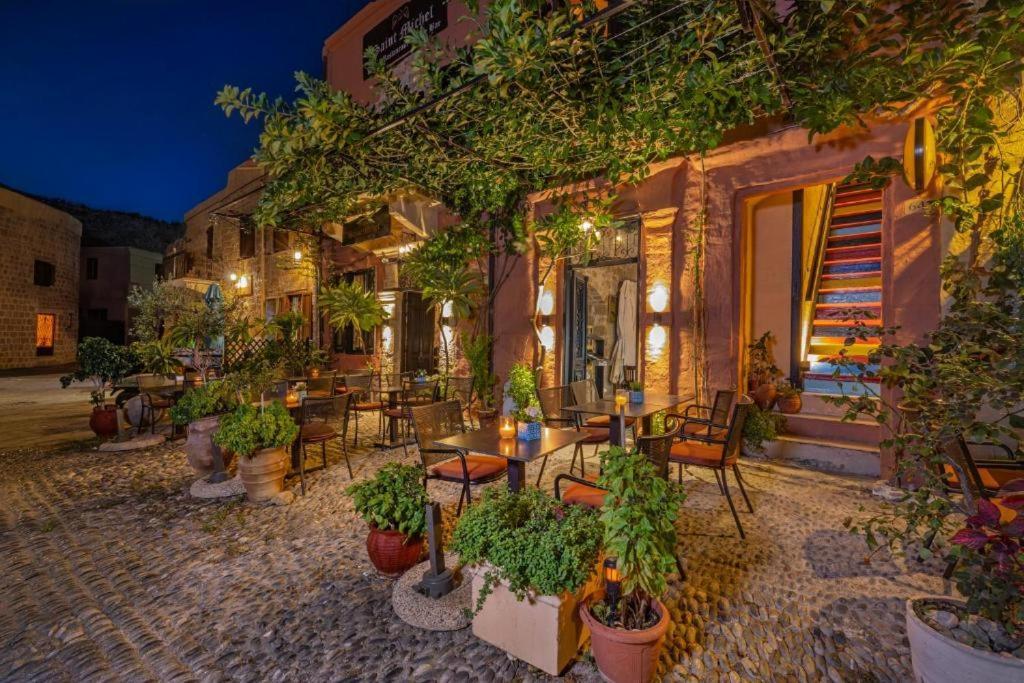 Hotell Saint Michel Boutique 3*